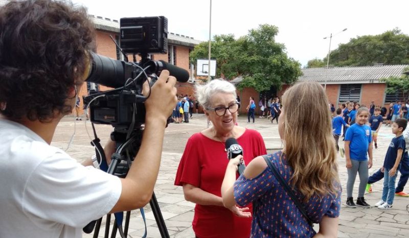 SBT entrevista diretora da escola, Nara Pitta